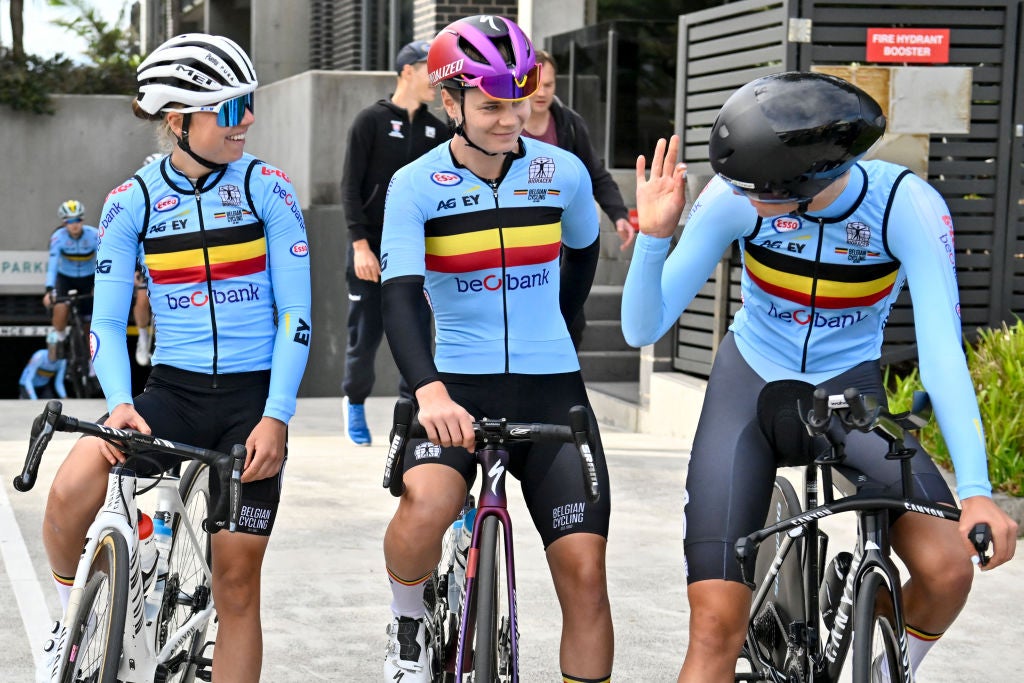 Lotte Kopecky before a training session with the Belgian team