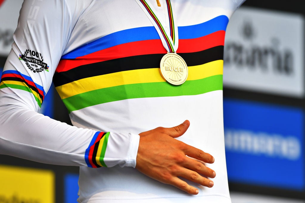 Filippo Ganna wears the rainbow jersey in 2021