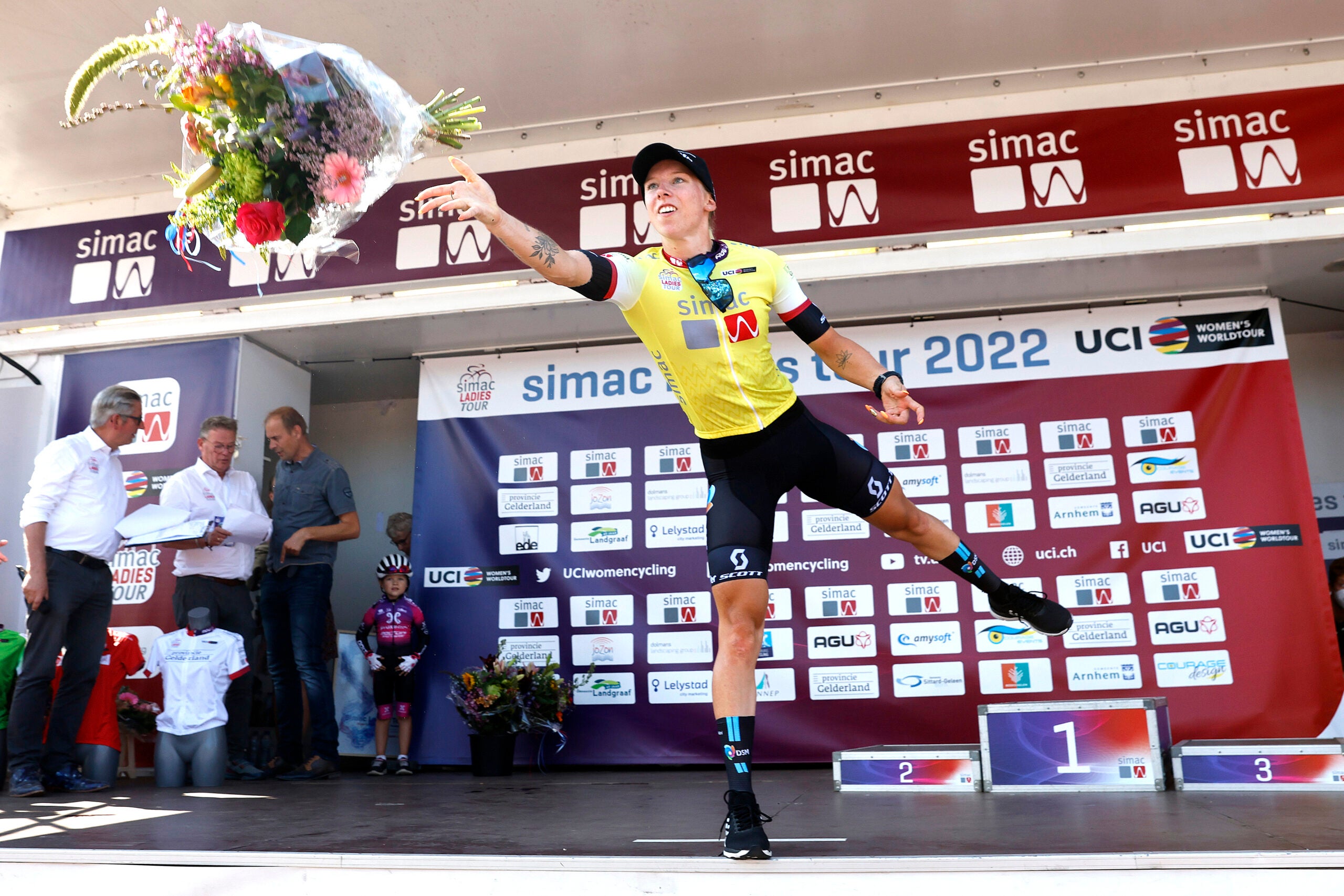 SITTARD - WATERSLEY, NETHERLANDS - SEPTEMBER 03: Lorena Wiebes of Netherlands and Team DSM - Yellow leader jersey celebrates at podium during the 25th Simac Ladies Tour 2022 - Stage 5 a 17,8km individual time trial stage from Windraak to Sittard - Watersley / #SLT2022 / #UCIWWT / on September 03, 2022 in Sittard - Watersley, Netherlands. (Photo by Bas Czerwinski/Getty Images)