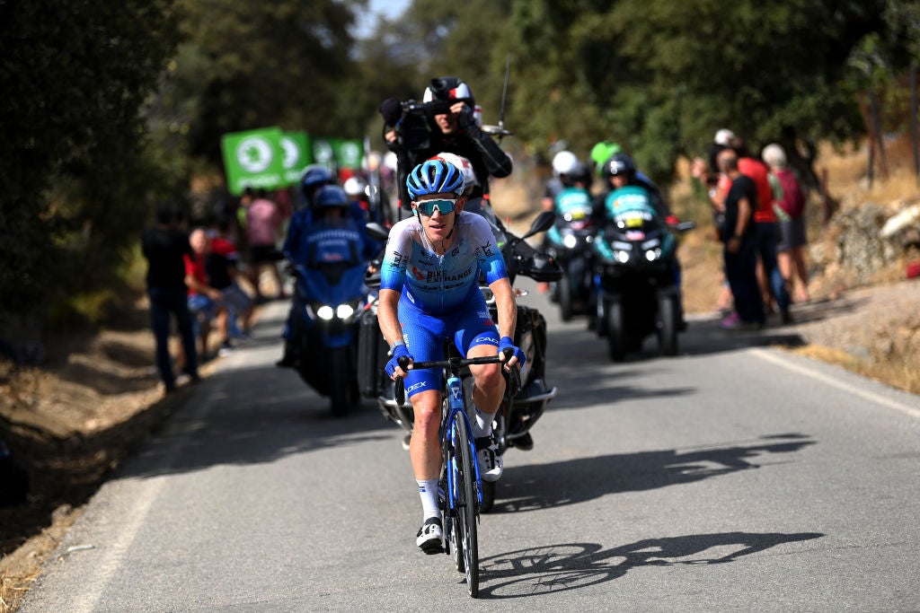 Lawson Craddock went solo in the final kilometers of stage 17