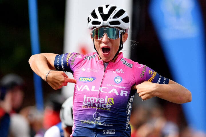 Chiara Consonni finished off her road season with a win at the GP d'Isbergues