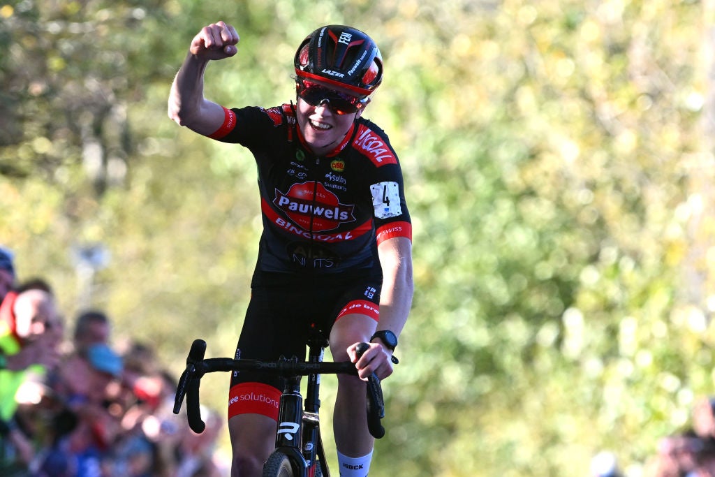 Fem van Empel wins the Koppenbergcross