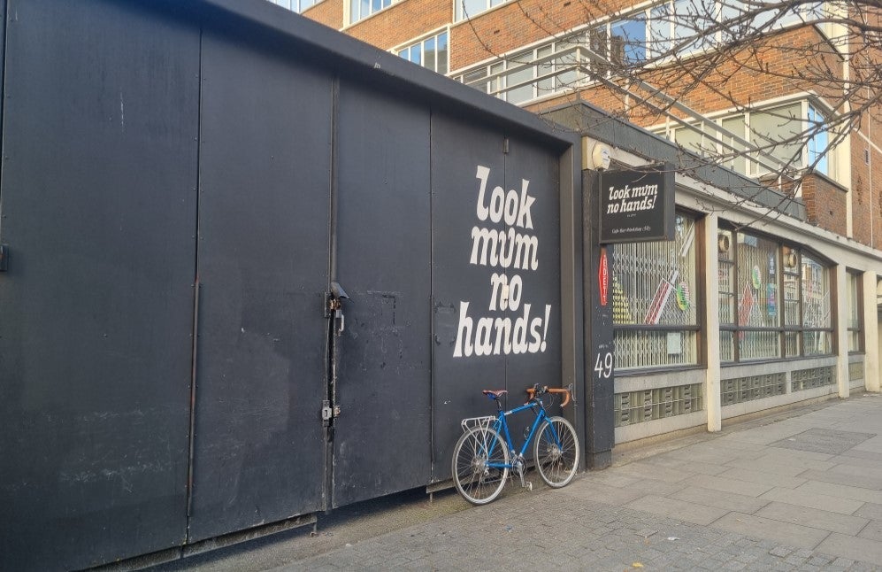 Look mum no hands! closes for good