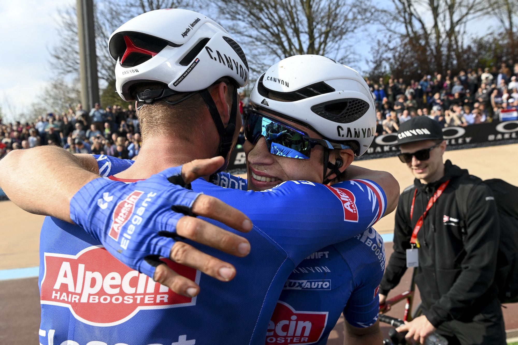 Van der Poel and Philipsen celebrate the podium.