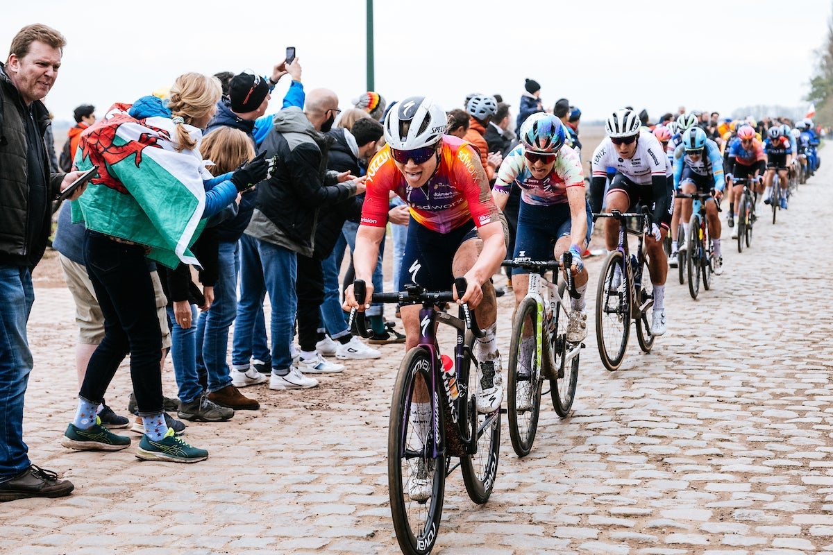 Lotte Kopecky leads a group at Paris-Roubaix