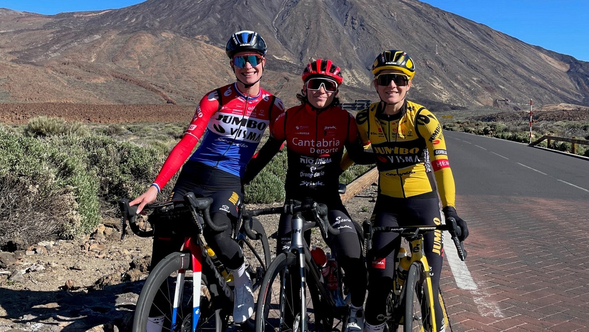 Andrea Perez rode with the Jumbo-Visma team in Tenerife