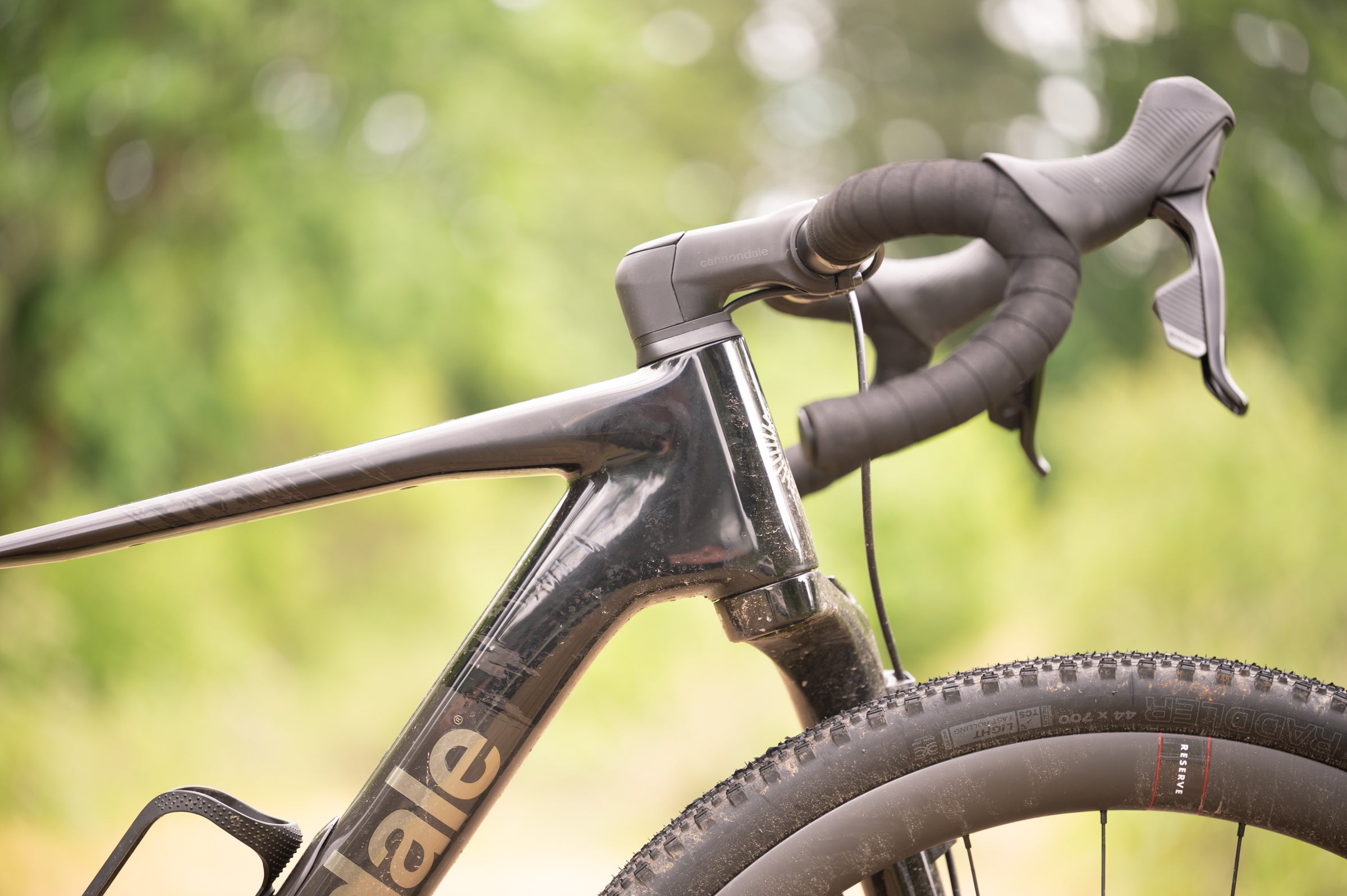 First Ride: The Cannondale Topstone Lefty Is a Gravel Race Bike