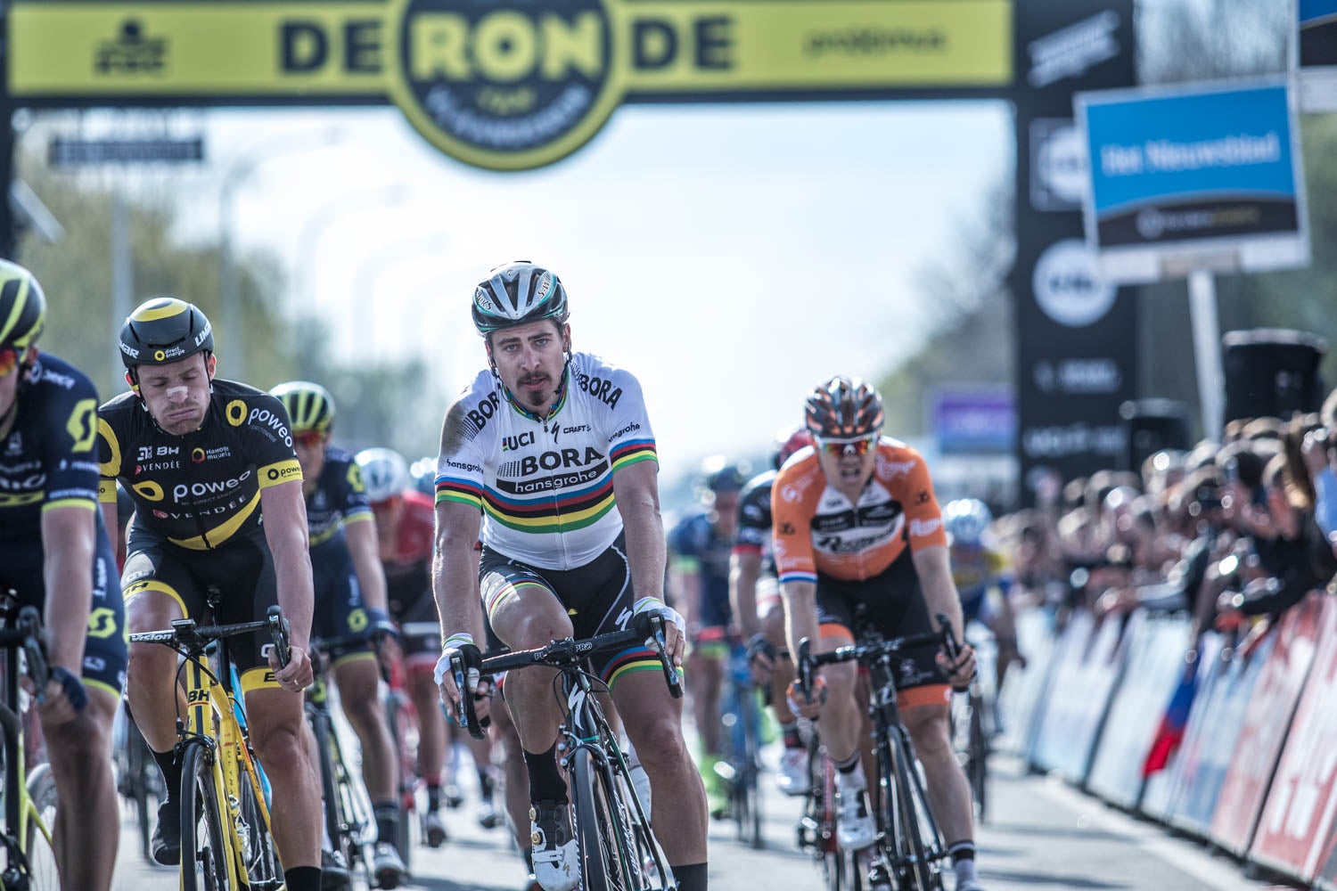 2009 Tour of Utah: Felt's Alex Howes gets his mountains jersey ready for the day's ride.